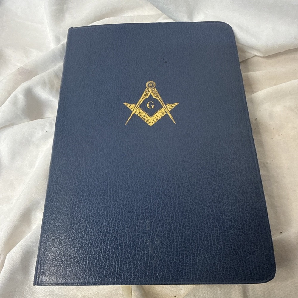 Vintage Holy Bible Masonic Edition Temple Illustrated Holman 1968